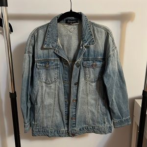 Blue wash 90’s style jean jacket